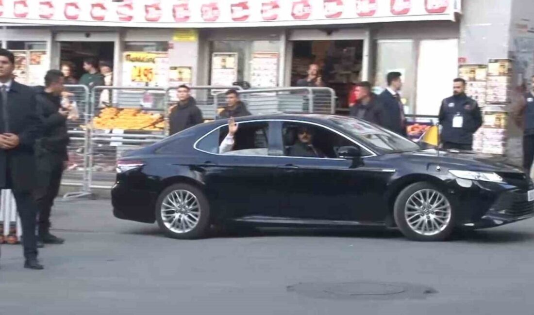 Papa 14. Leo, Türkiye'deki ilk resmi ziyareti çerçevesinde İstanbul'da çeşitli