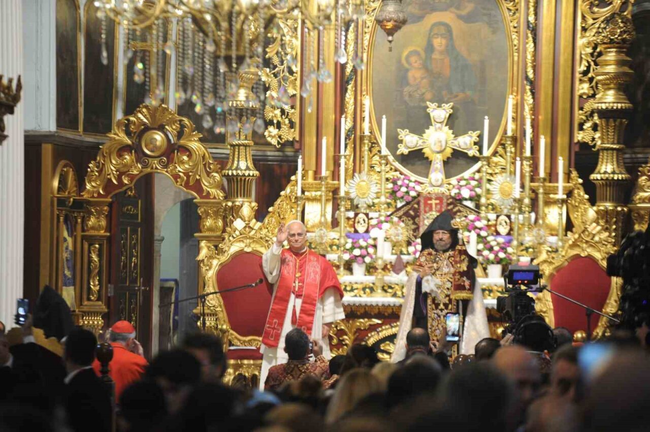 Papa 14. Leo, İstanbul'da gerçekleştirdiği ziyaretler kapsamında Kumkapı'daki Ermeni Apostolik