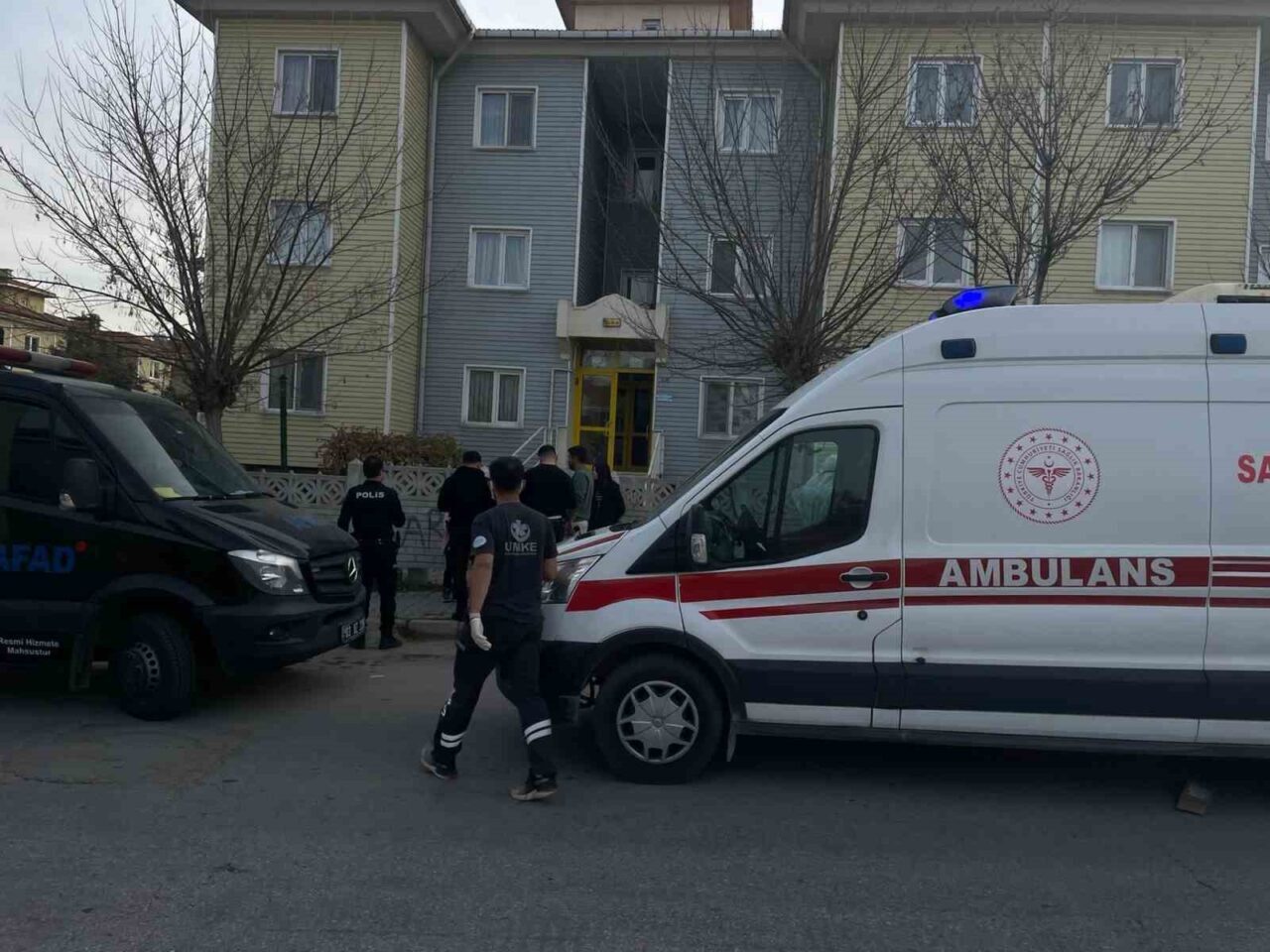 Afyonkarahisar'da Hoca Ahmet Yesevi Mahallesi'nde yaşayan bir anne ve 3