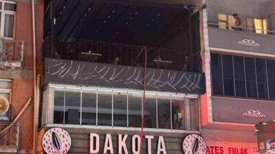 Bursa'nın Karacabey ilçesinde bir kafede pelet sobanın patlaması sonucu çıkan