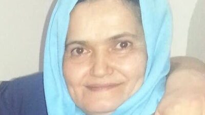 Zonguldak'ın Gökçebey ilçesinde, Bahri Karakaya'nın kullandığı pat-pat aracı, tekerleğinin yerinden