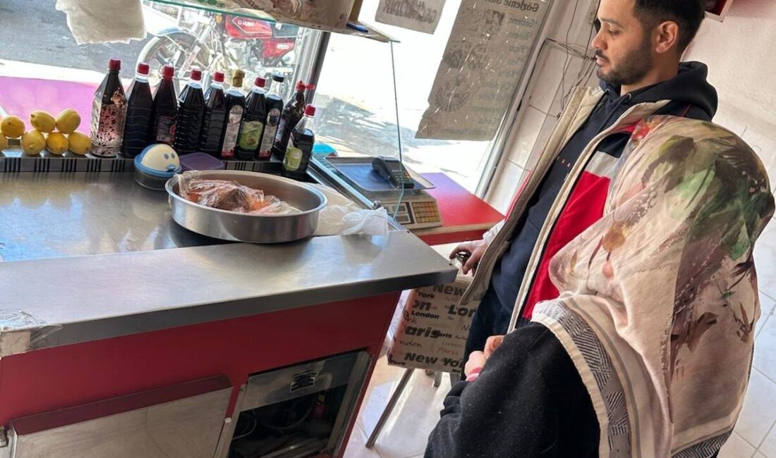 Kütahya'nın Pazarlar ilçesinde, İlçe Tarım ve Orman Müdürlüğü ekipleri gıda