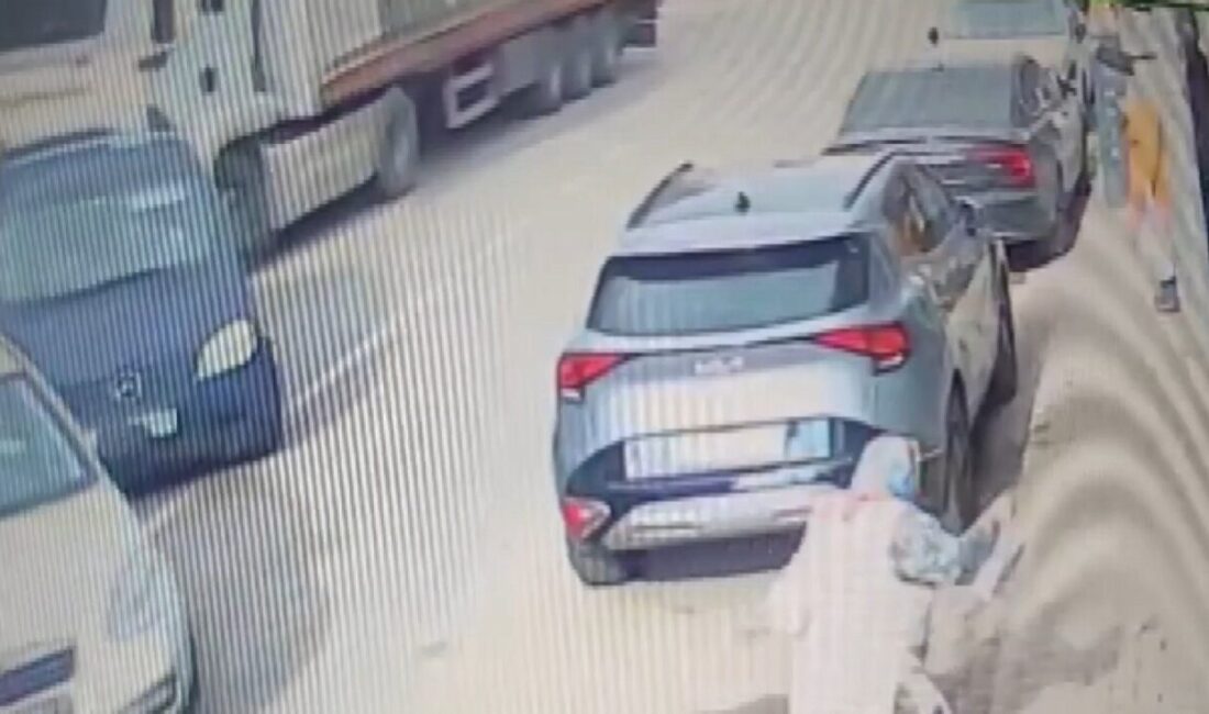 Pendik’te Tırın Kontrolden Çıkması Sonucu 5 Araçta Maddi Hasar Meydana Geldi Pendik Kavakpınar Mahallesi'nde bir tır sürücüsünün uyuması sonucu 5 araca