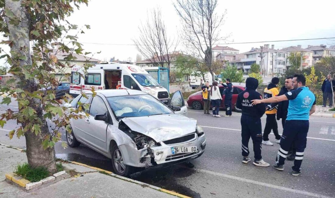 Kırklareli'nin Pınarhisar ilçesinde iki aracın çarpışması sonucu O.B. ve H.A.