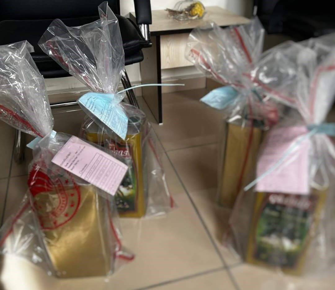 Amasya'da yapılan denetimle, "natürel sızma zeytinyağı" olarak satılan 2 bin