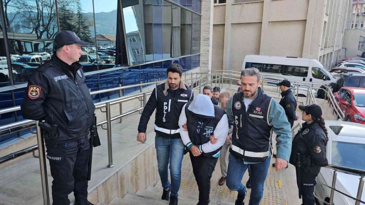 Zonguldak'ta pos tefeciliği yapan üç şüpheli, 6 aylık soruşturma sonrası