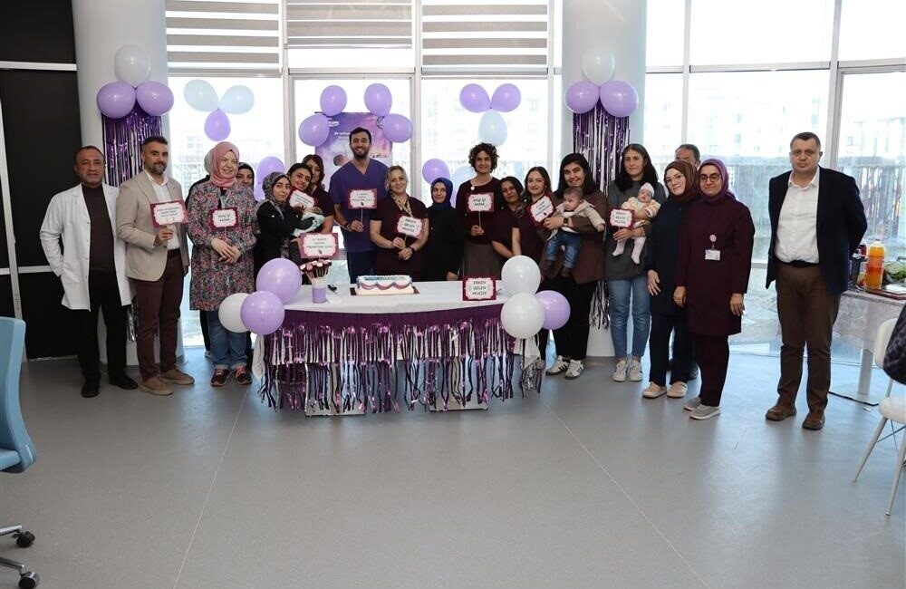 Sivas Numune Hastanesi, Dünya Prematüre Günü'nü Yenidoğan Yoğun Bakım Ünitesi'nde