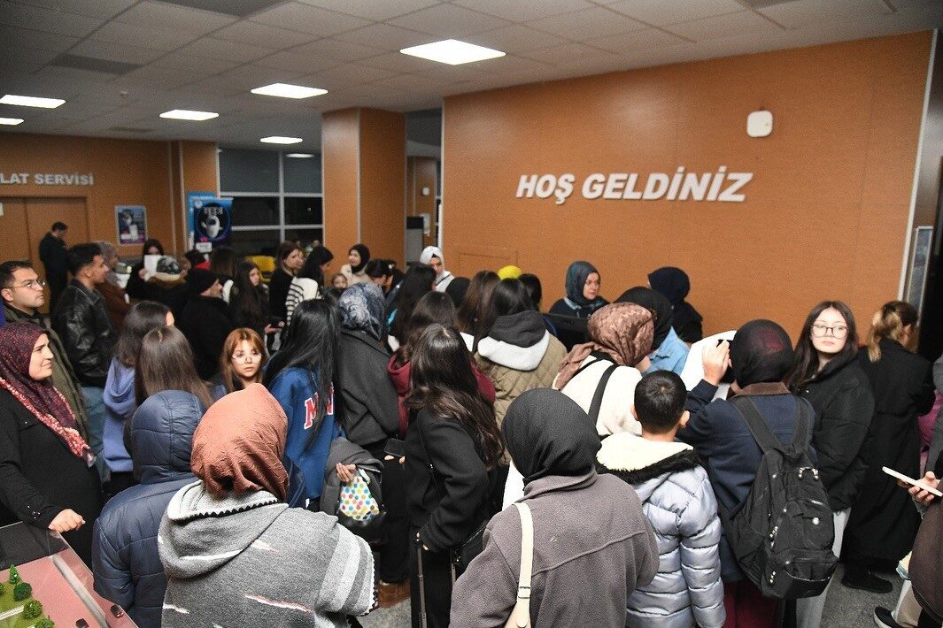 Pursaklar Belediyesi, 15-20 yaş arası genç kızları Mersin’in Silifke ilçesindeki