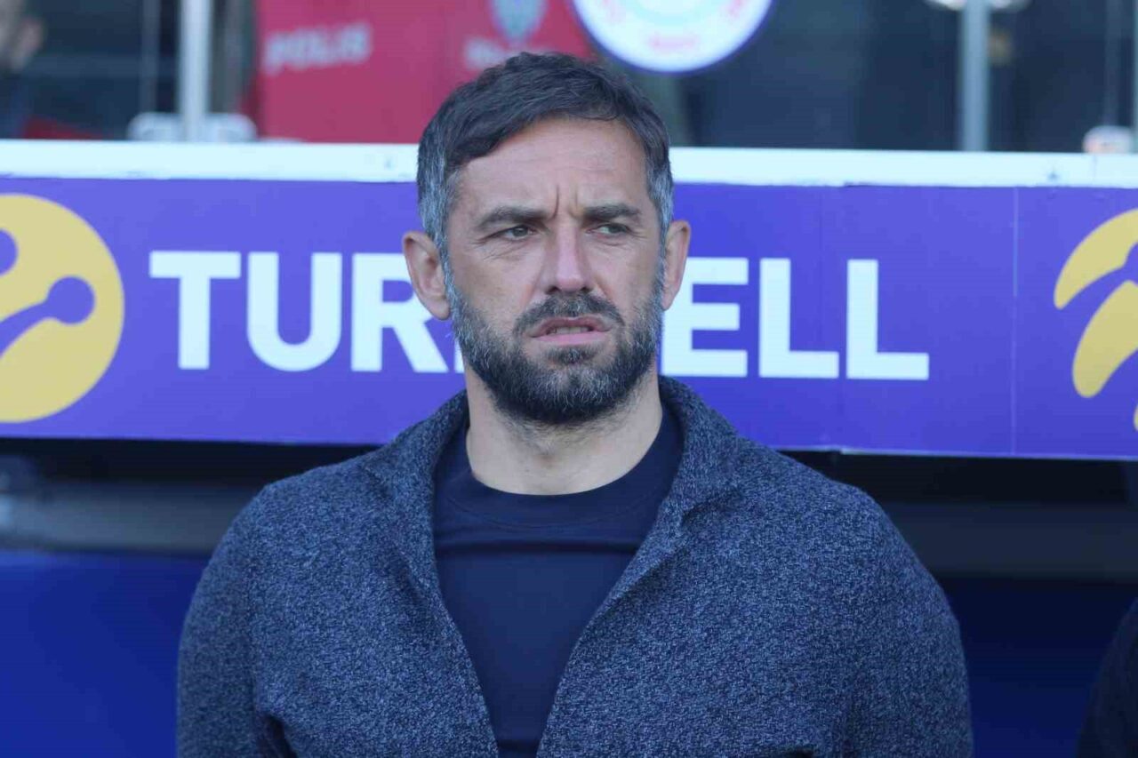 Djalovic: “Çaykur Rizespor Galibiyeti Öz Güvenimizi Artırdı” Kayserispor'un Teknik Direktörü Radomir Djalovic, Çaykur Rizespor'u 1-0 yendikleri maç