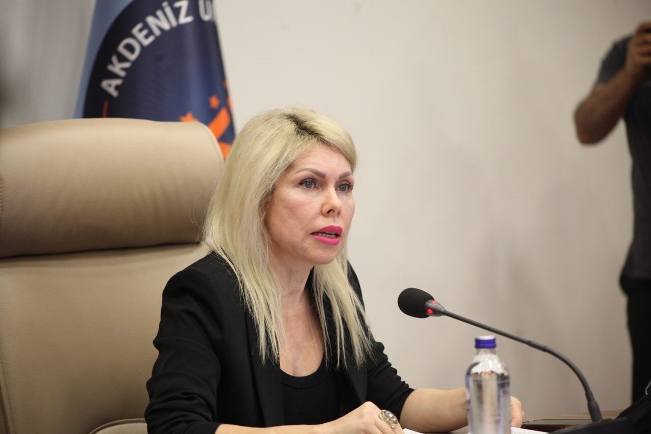 Akdeniz Üniversitesi Dış Paydaş Toplantısı’nda Rektör Prof. Dr. Özlenen Özkan,