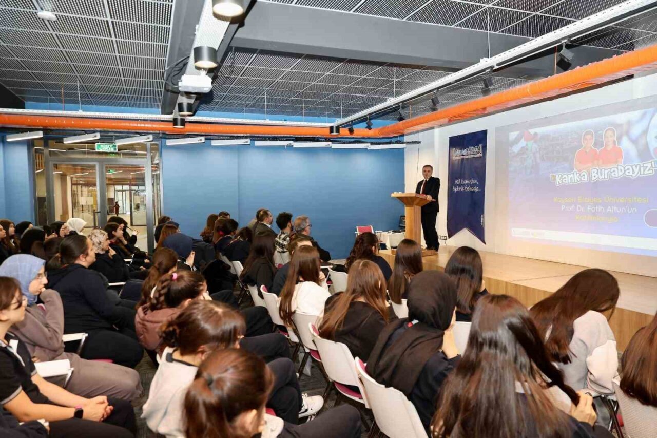 Erciyes Üniversitesi Rektörü Prof. Dr. Fatih Altun, ‘Kanka Buradayız’ etkinliğinde