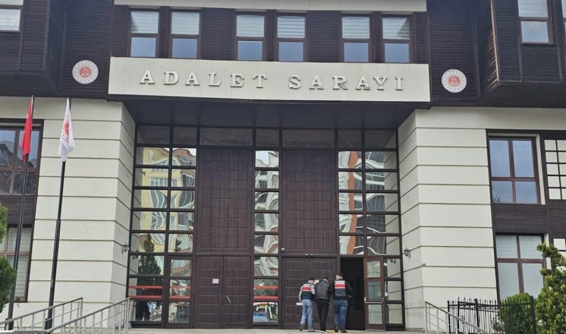 Rize'nin Pazar ilçesinde jandarma ekipleri, 'Uyuşturucu ve Uyarıcı Madde Ticareti