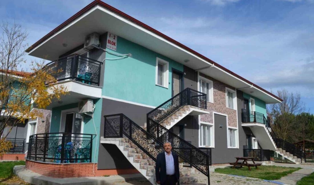 Kütahya'nın Simav ilçesindeki Naşa beldesinde, geçen yıl temeli atılan 10