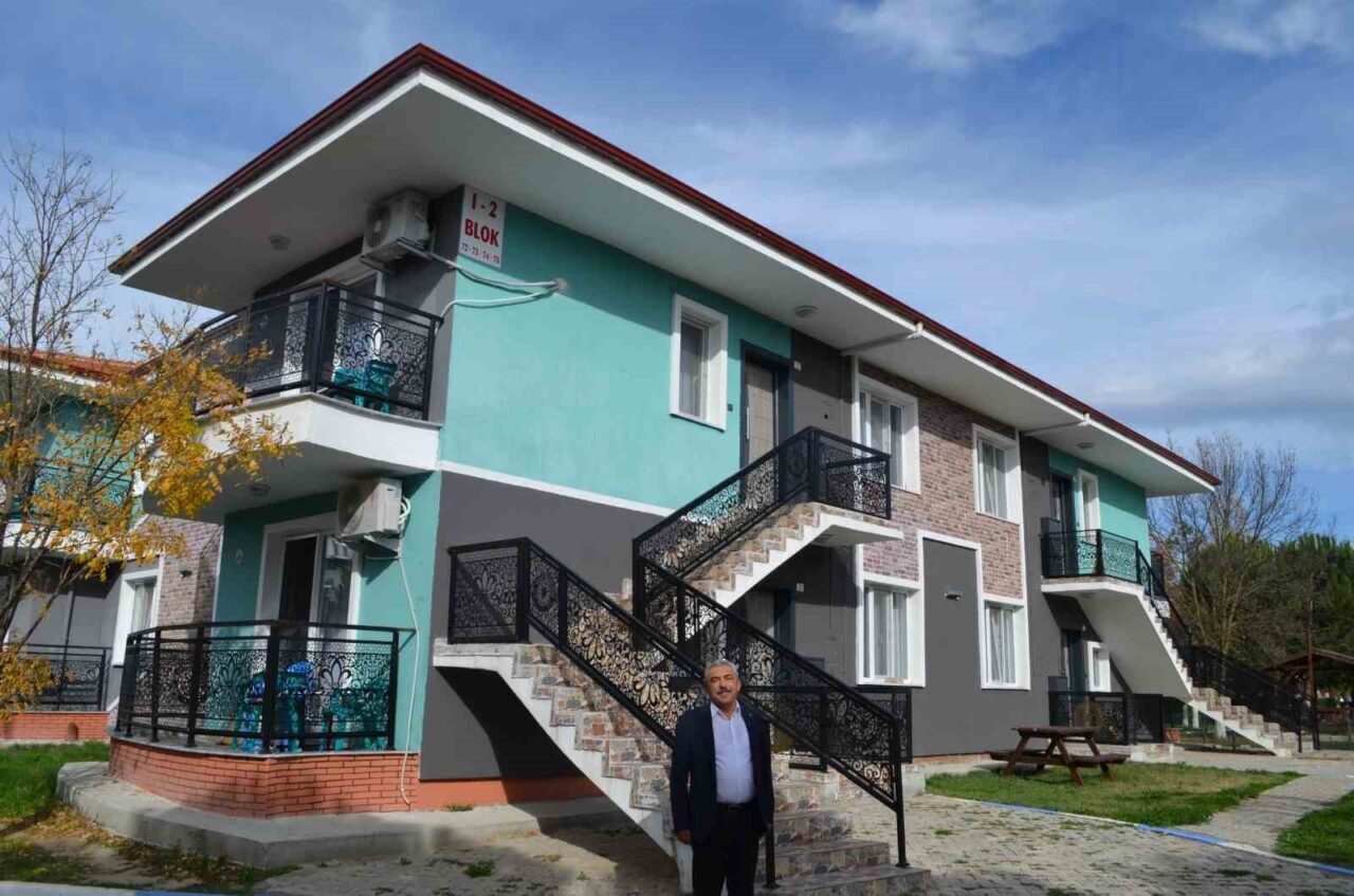 Kütahya'nın Simav ilçesindeki Naşa beldesinde, geçen yıl temeli atılan 10