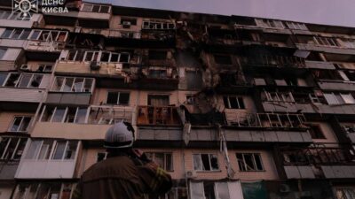 Rus ordusu, Kiev'e düzenlediği füze ve İHA saldırılarında 3 kişinin