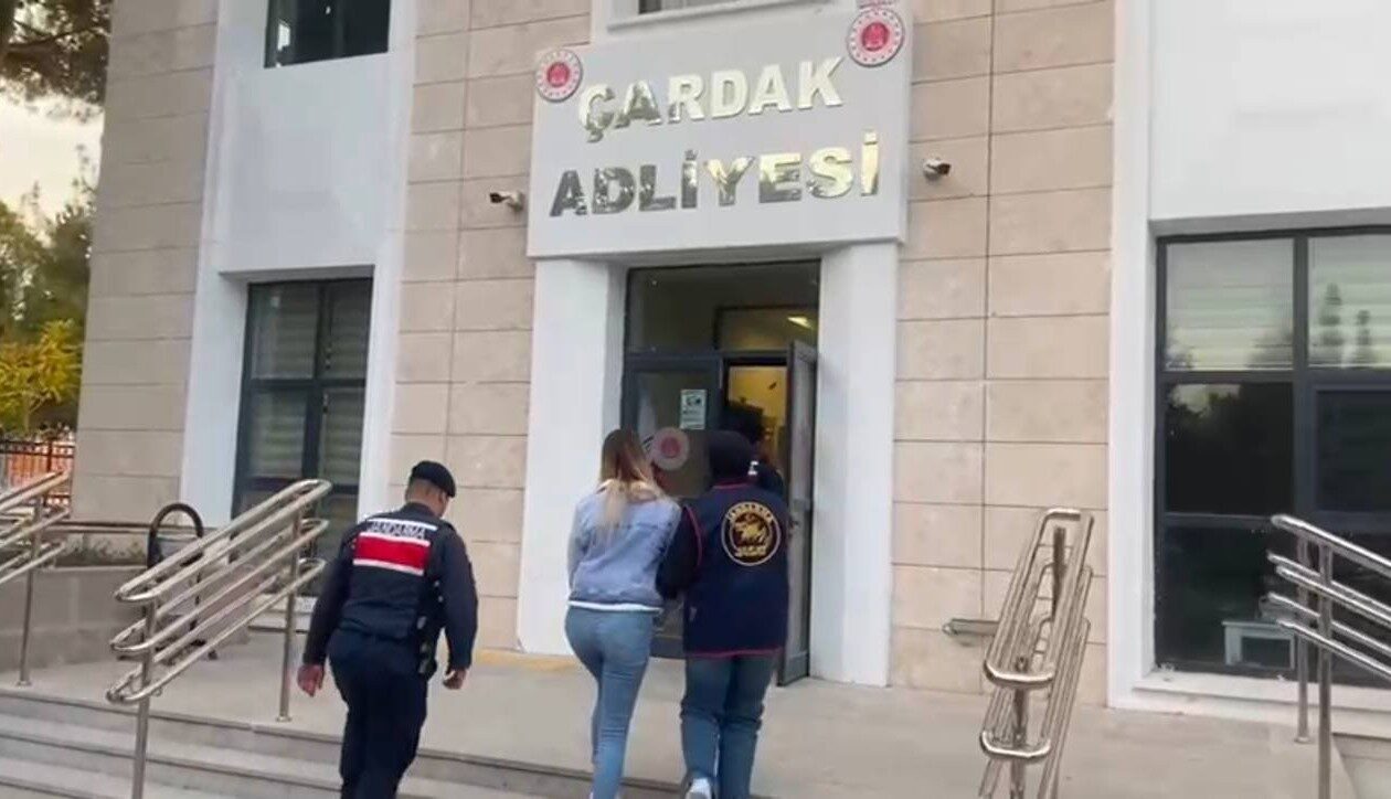 Denizli'de, kadın gardiyan Filiz Ç.'nin görev yeri değiştikten sonra sevgilisi