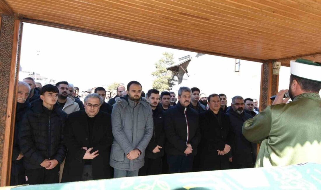 Antalya'da kalp krizi sonucu hayatını kaybeden Sabri Gökhan Genç’in cenazesi,