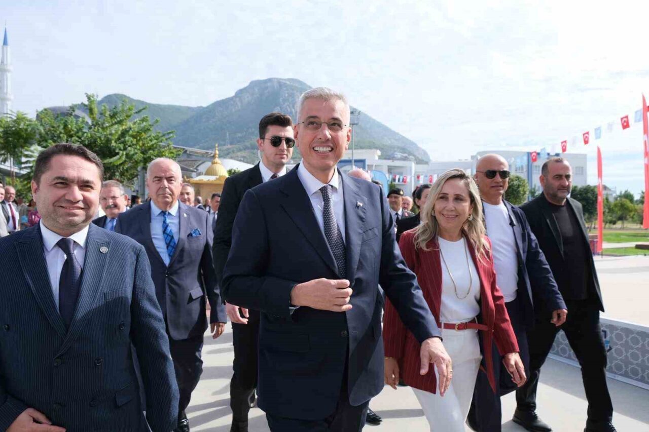 Alaaddin Keykubat Üniversitesi'nin 2025-2026 akademik yılı açılışında Sağlık Bakanı Prof.