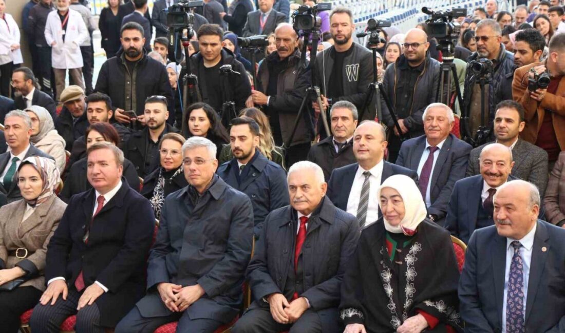 Sağlık Bakanı Prof. Dr. Kemal Memişoğlu, Erzincan'da 500 yataklı Binali