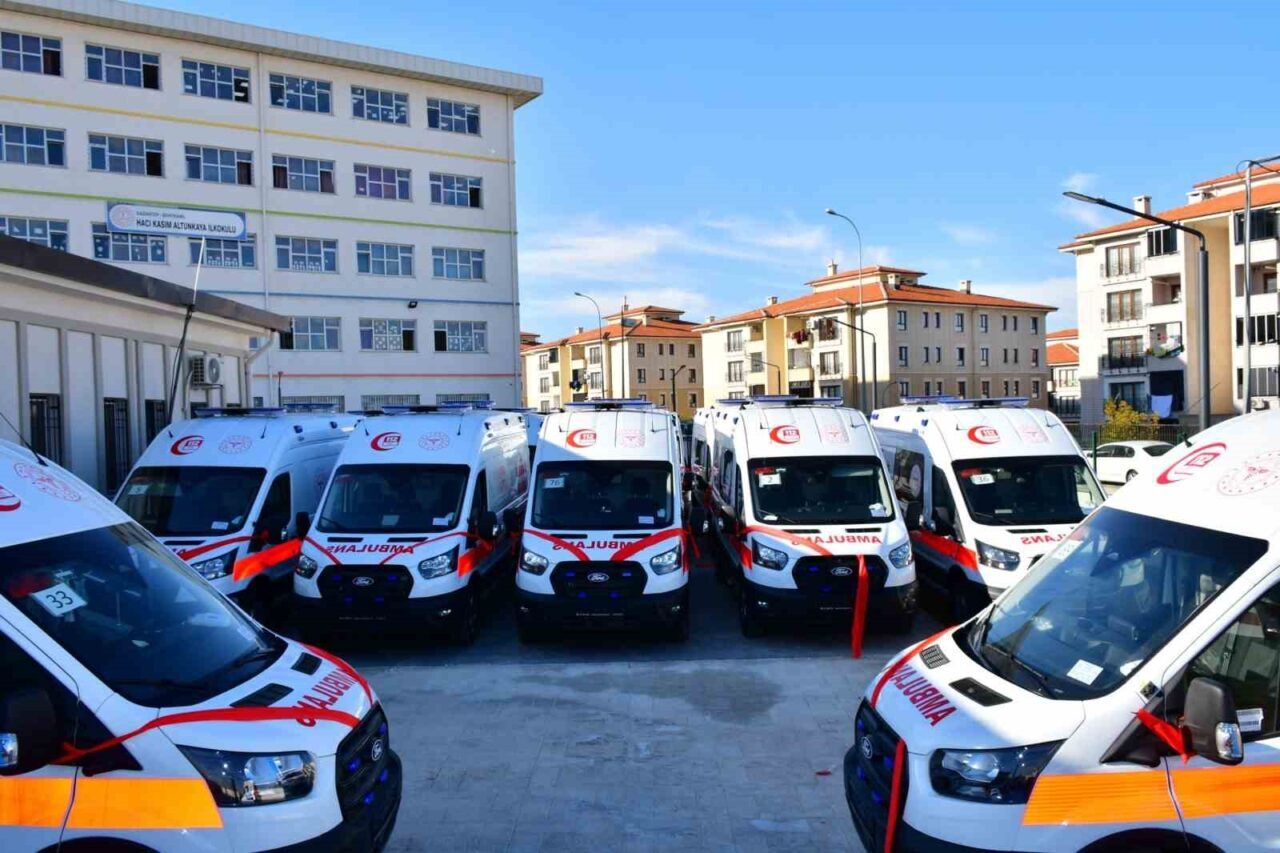 Gaziantep’e Sağlık Bakanlığı Tarafından 16 Yeni Acil Yardım Ambulansı Gönderildi