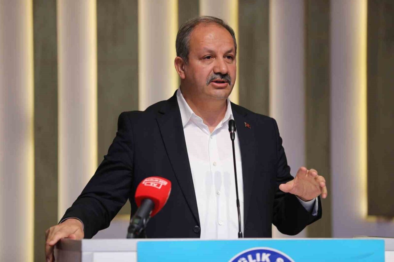 Sağlık-Sen, sağlık ve sosyal hizmet profesyonellerinin haklarını korumak amacıyla toplam