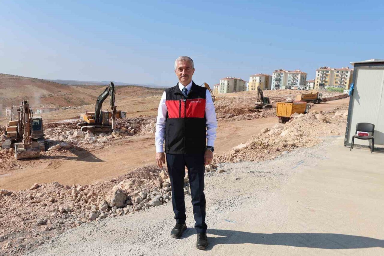 Şahinbey Belediye Başkanı Mehmet Tahmazoğlu, 10 bin Sosyal Konut Projesi'nin