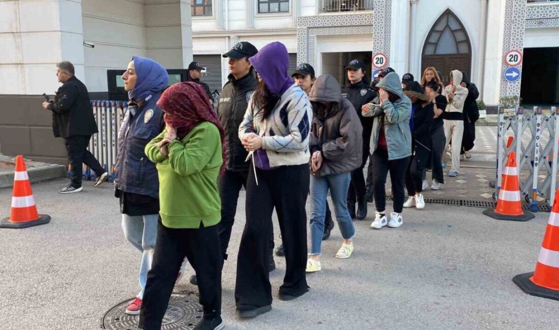 Kocaeli merkezli yapılan operasyonla, sahte bungalov kiralama dolandırıcılığına karışan 11