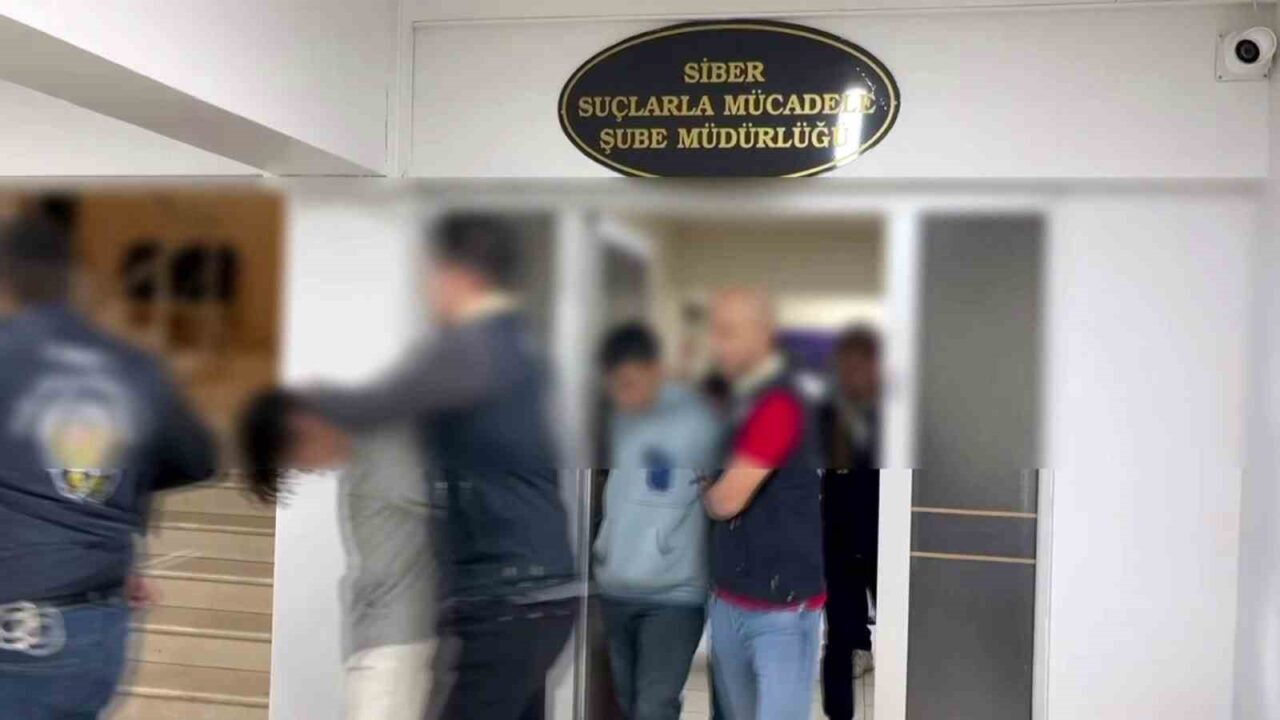 Sakarya merkezli 36 ilde düzenlenen operasyonda, çevrimiçi çocuk müstehcenliği suçlamasıyla