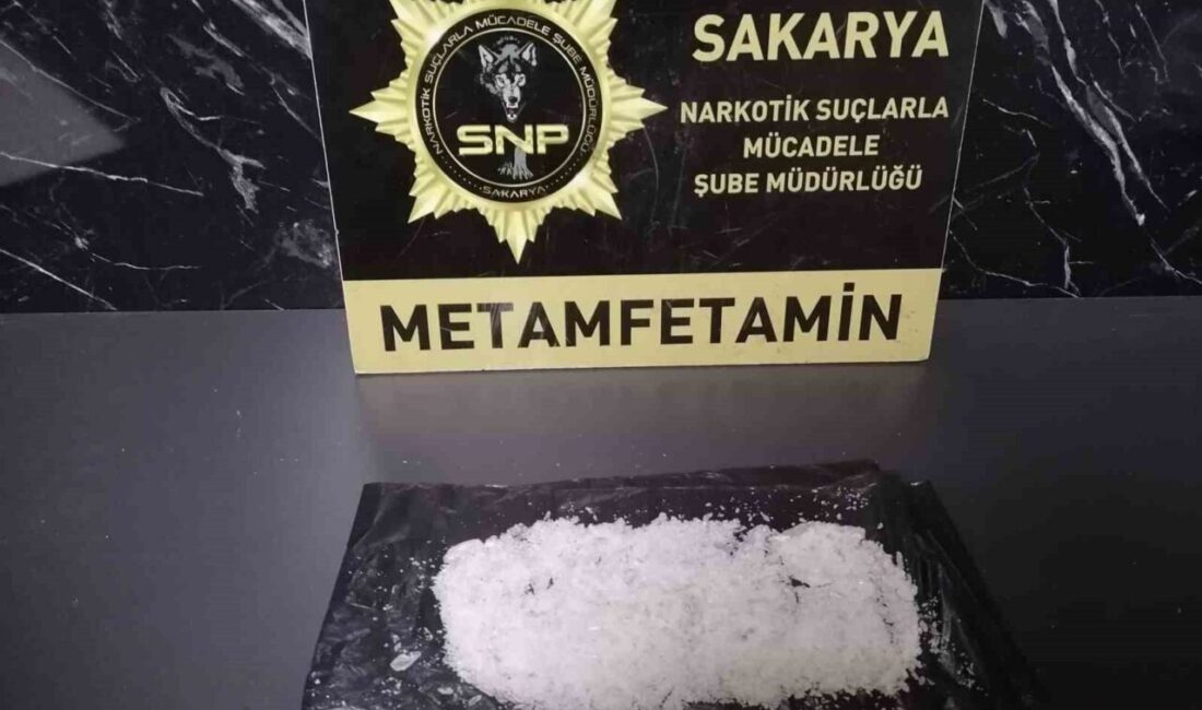 Sakarya'da yapılan uyuşturucu operasyonlarında 11 kişi gözaltına alındı. Operasyon, Sakarya