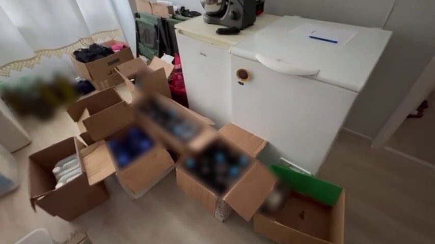 Sakarya'nın Erenler ve Adapazarı ilçelerinde gerçekleştirilen operasyonlarda, N.K. ve M.Y.