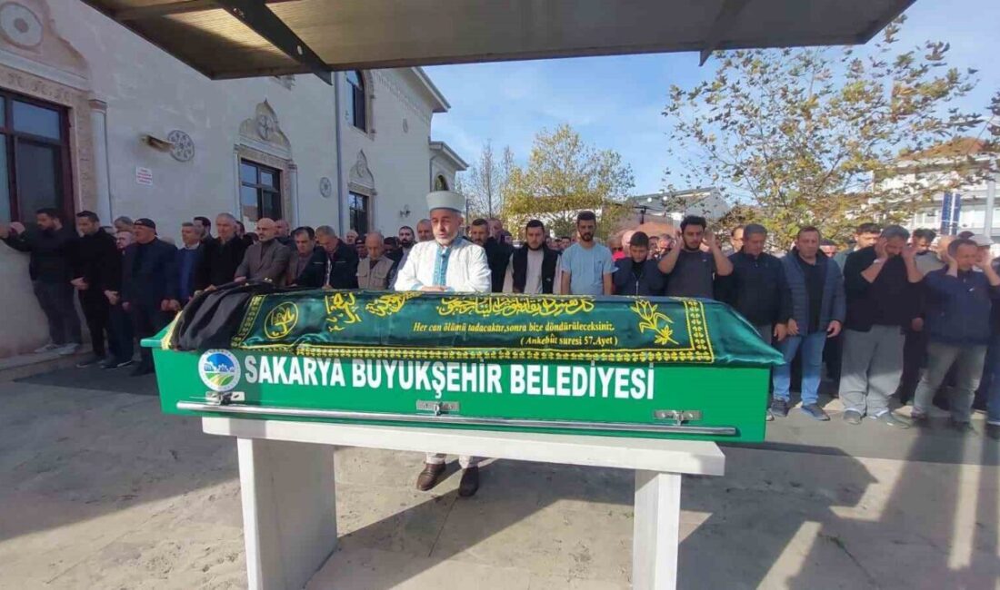 Sakarya'nın Akyazı ilçesinde, D-140 kara yolunda meydana gelen kazada 68