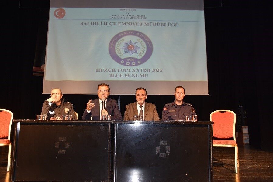 Manisa'nın Salihli ilçesinde, toplumsal güvenliği artırmak amacıyla Huzur Toplantısı yapıldı.