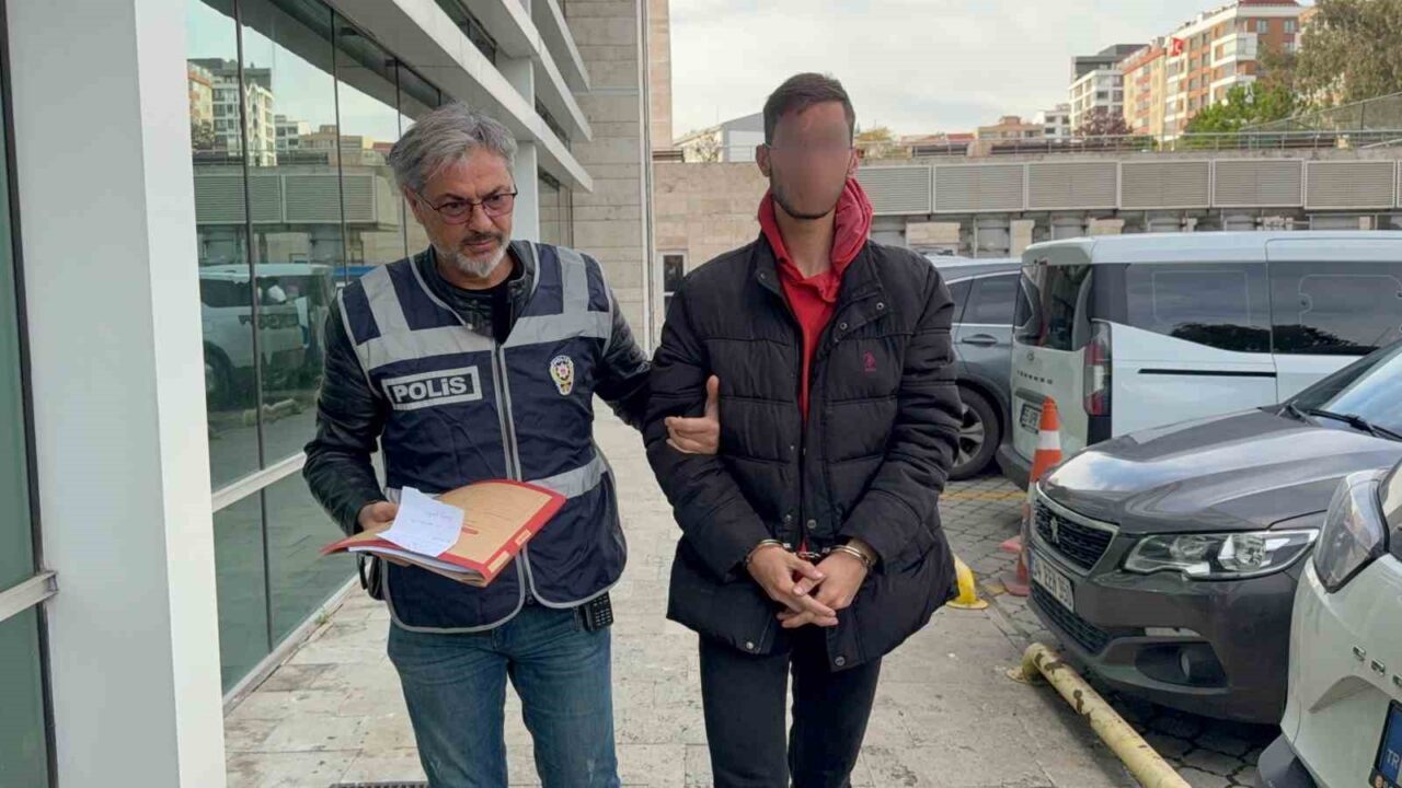 Samsun’da Bir Araca Ateş Açan 19 Yaşındaki Şüpheli, Olay Yerinde Yakalandı