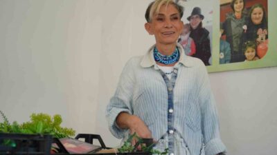 Sema Danışmaz, 60 yaşında altı kez kanseri yenecek iradeyi gösterdikten