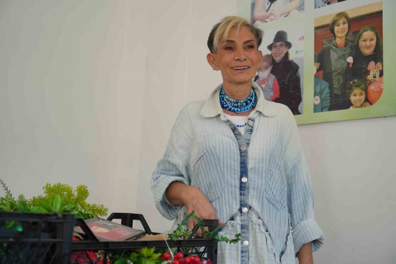 Sema Danışmaz, 60 yaşında altı kez kanseri yenecek iradeyi gösterdikten