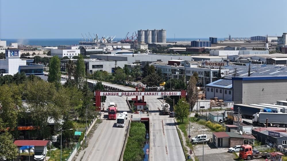 Samsun’da Yüksek Teknoloji Üretimi ve Üniversite-Sanayi İşbirliği Geliştiriliyor Samsun'da Vali Orhan Tavlı başkanlığında yapılan toplantıda, OSB'lerdeki yatırım ve