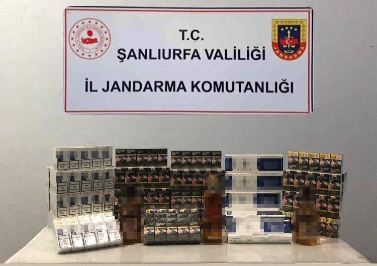 Şanlıurfa’da Jandarma Kaçak Sigara, Nargile Tütünü ve Alkol Ele Geçirdi