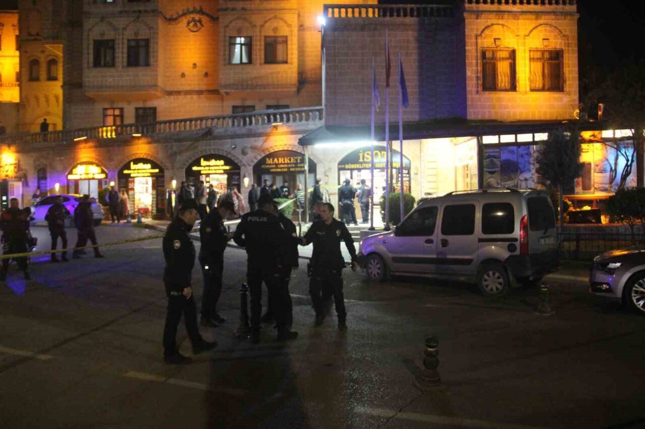 Şanlıurfa’da Baharatçıya Yapılan Silahlı Saldırıda İşletme Sahibi Ağır Yaralandı