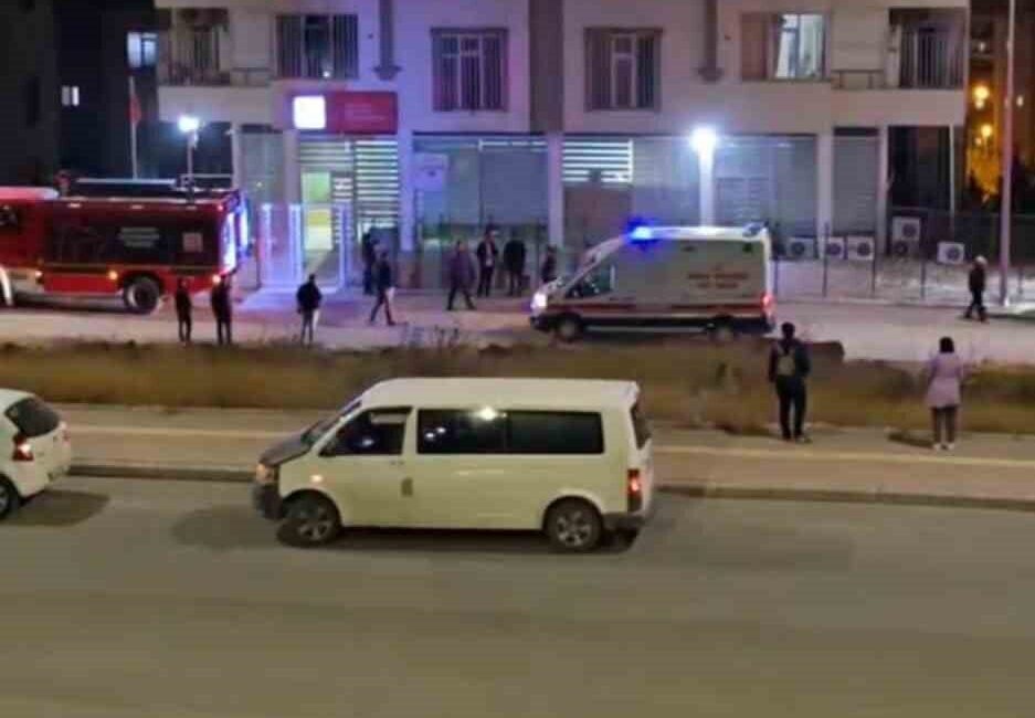 Şanlıurfa'nın Karaköprü ilçesindeki özel bir engelli bakım merkezinde çıkan yangında