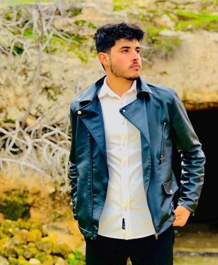 Şanlıurfa'nın Akçakale ilçesinde 19 yaşındaki Nurullah Bertan, pamuk römorkunda uyurken