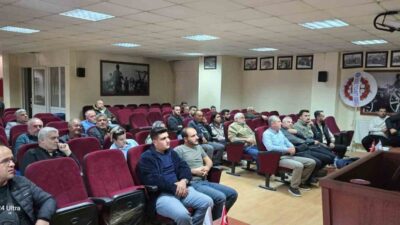 Aydın'da Şap hastalığı üzerine Söke Ziraat Odası'nda bilgilendirme toplantısı düzenlendi.