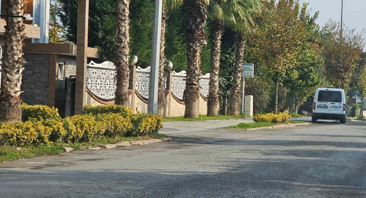 Sakarya'nın Sapanca ilçesinde bir villada fenalaşarak hastaneye kaldırılan Filistin uyruklu