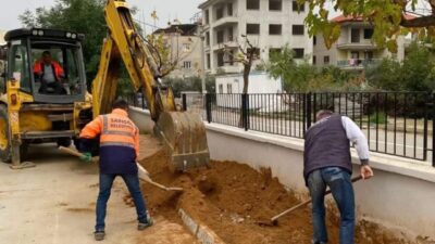 Sarıgöl Dört Eylül İlkokulu, çevre düzenleme çalışmalarıyla modern bir görünüme