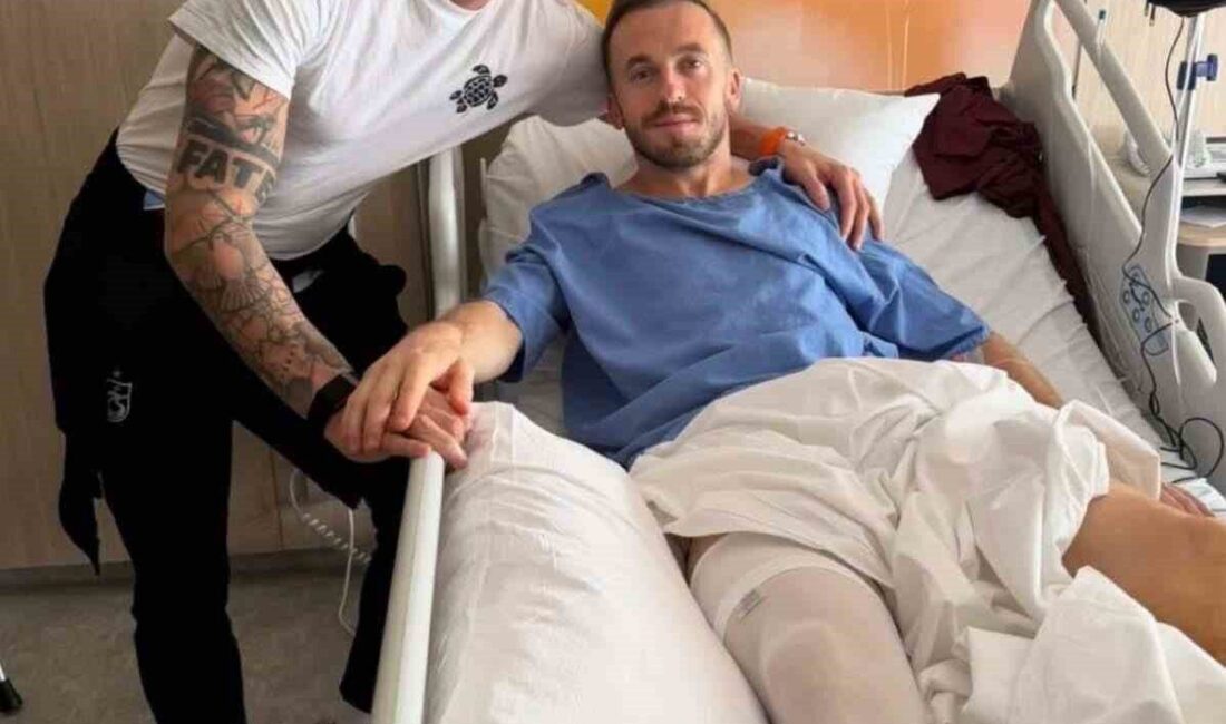 Trabzonspor'un tecrübeli oyuncusu Stefan Savic, sakatlığı nedeniyle hastanede tedavi gören