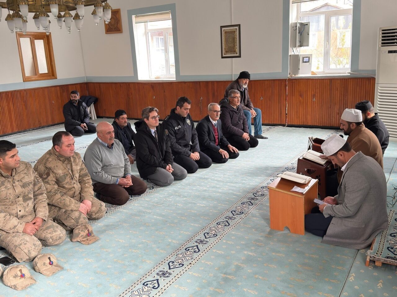 Kemaliye'de, 1982'de Muğla'nın Marmaris ilçesinde şehit düşen Hasan Tataroğlu, şehadetinin