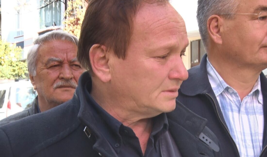 Gürcistan-Azerbaycan Sınırında Düşen Uçakta Şehit Olan Pilot Cüneyt Kandemir’in Babası: “Oğlum Vatan İçin Şehit Oldu” Gürcistan-Azerbaycan sınırında düşen askeri uçakta şehit olan 31 yaşındaki Hava