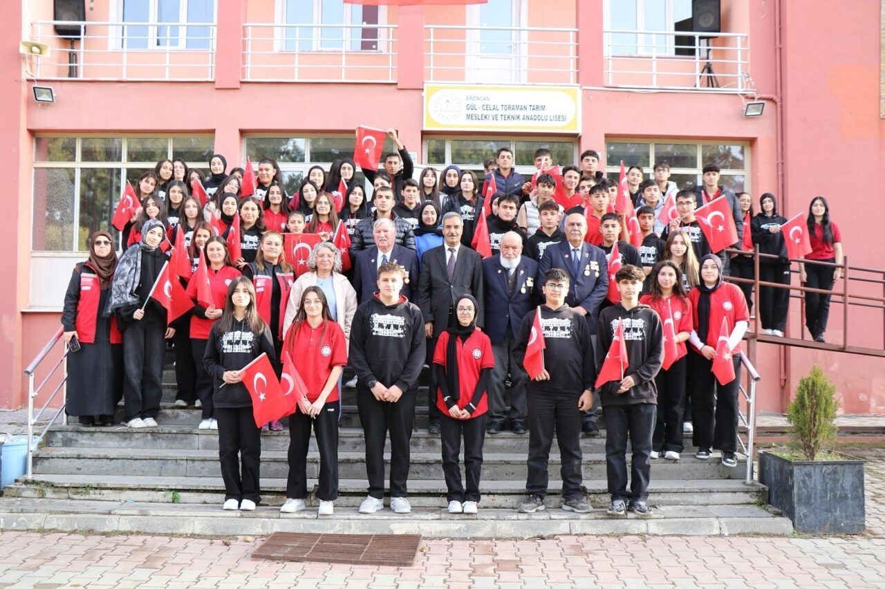 Erzincan'da "Vatan ve Kahramanlık Buluşmaları" etkinliği, Aile ve Sosyal Hizmetler