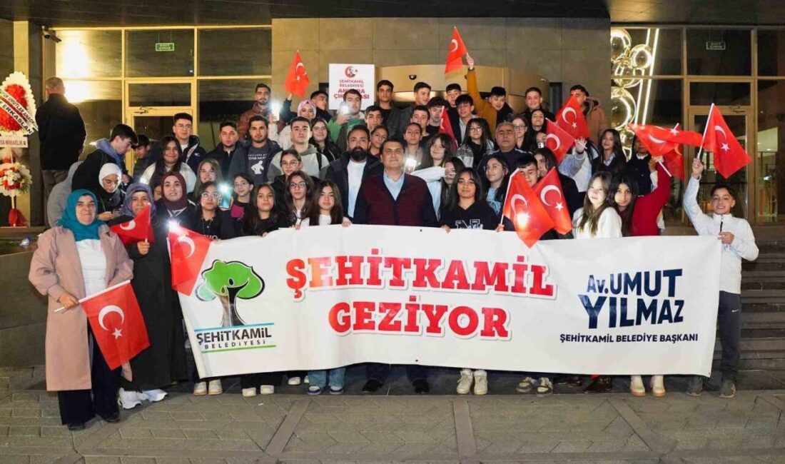 Şehitkamil Belediye Başkanı Umut Yılmaz, 29 Ekim Cumhuriyet Bayramı'nda başlattığı