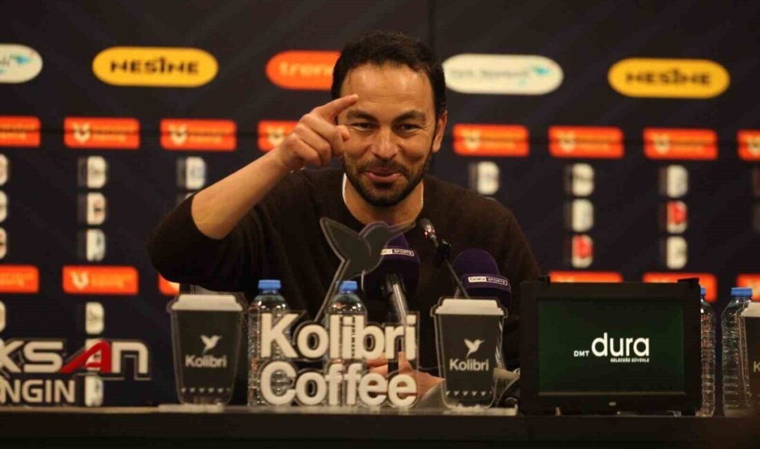 Kocaelispor Teknik Direktörü Selçuk İnan, Gençlerbirliği galibiyetini kutlayarak, oyuncularının performansından