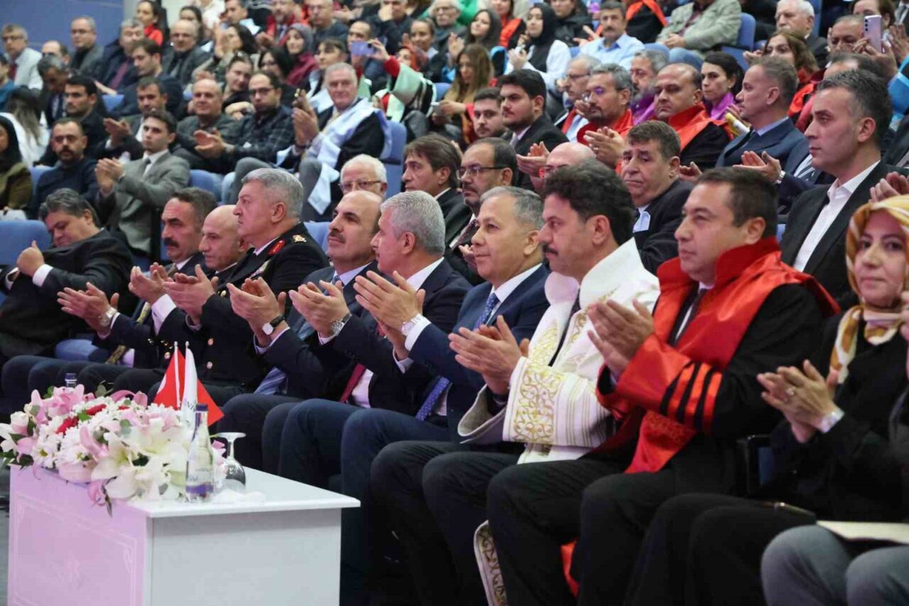 2026 Akademik Yılı Açılış Töreni'nde İçişleri Bakanı Ali Yerlikaya ve